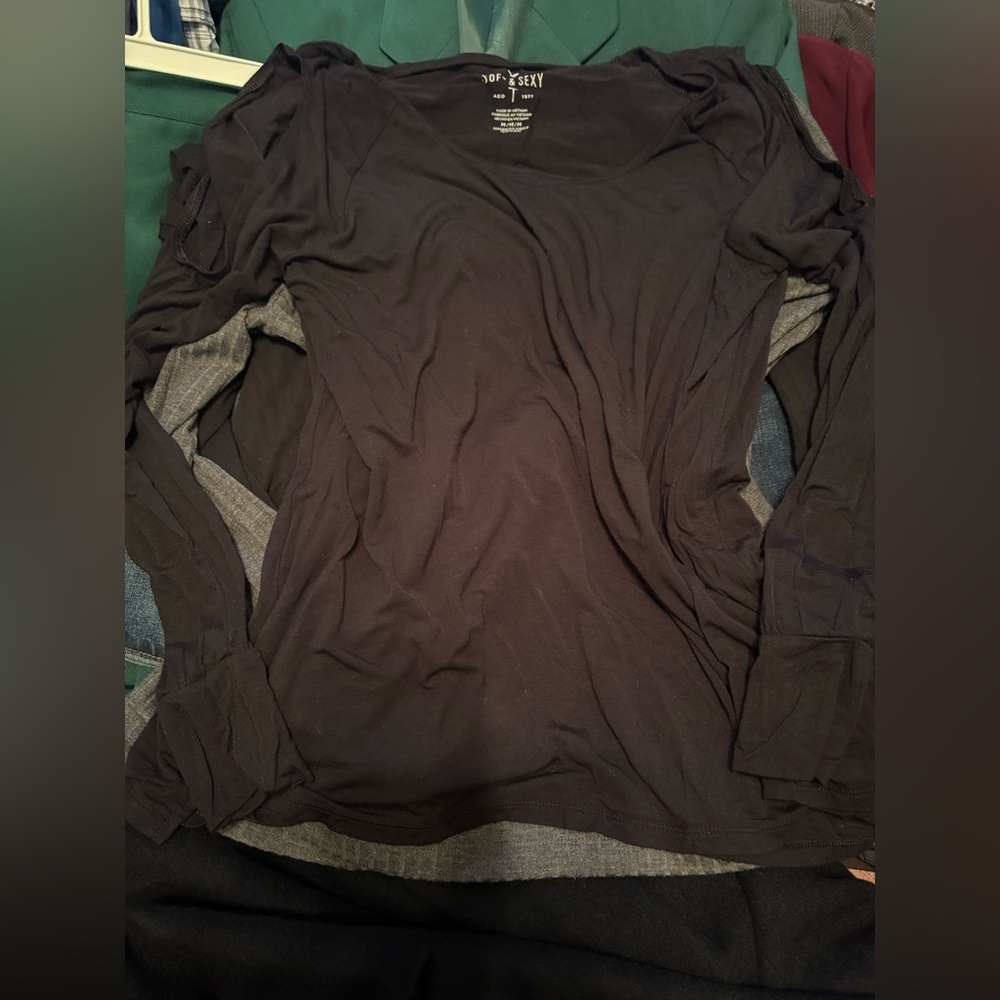 American Eagle Outfitters Black Fitted Long Sleeve Blouse